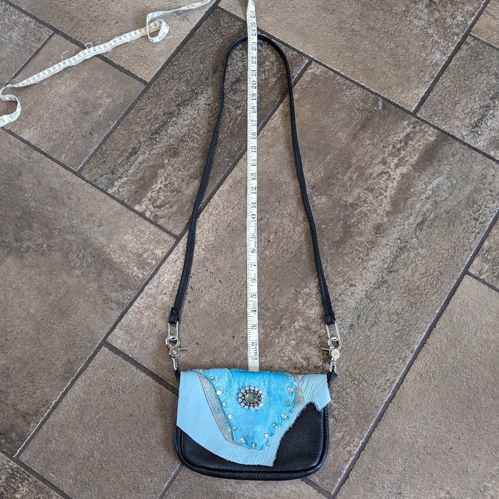 Vintage Avant Garde Stagecoach Western  Leather Crossbody Bag Turquoise & Black - Picture 14 of 14